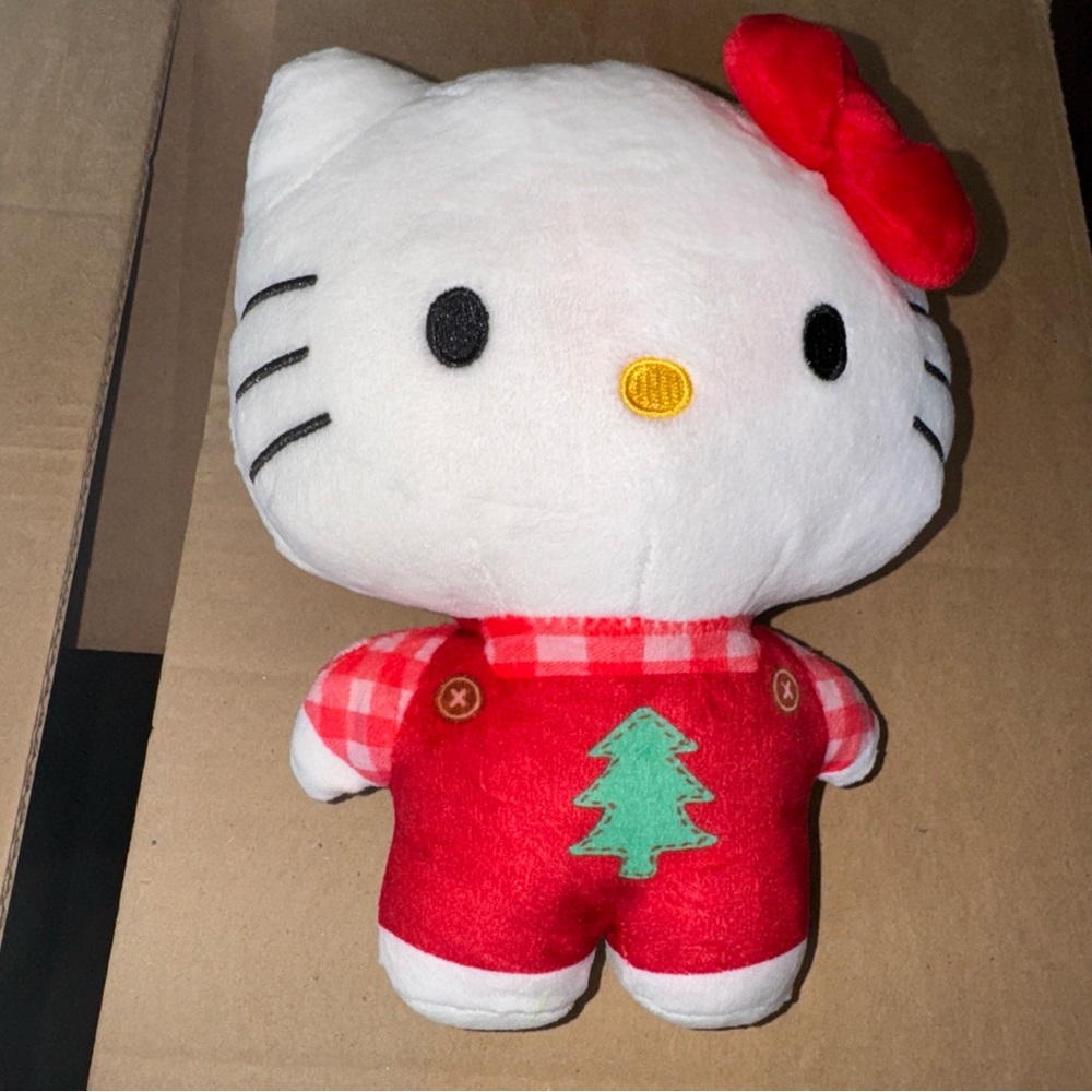 Hello Kitty and Friends Stuffed Christmas Plush Plush Sanrio Festive Tree Outfit